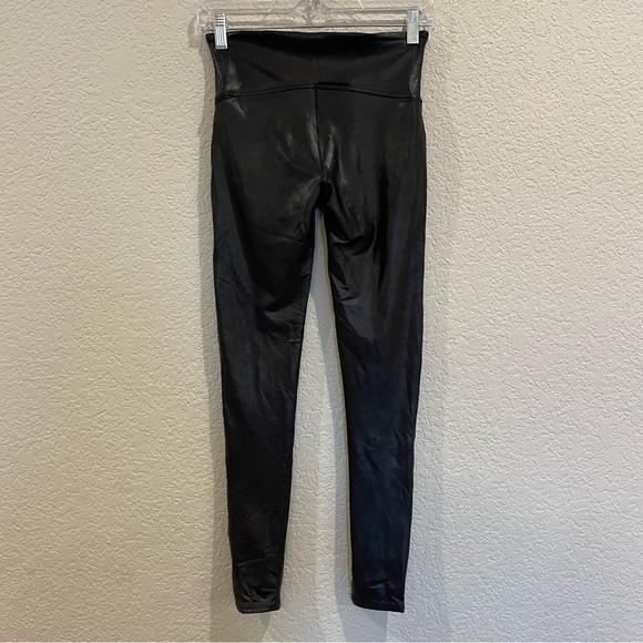 Spanx Faux Leather Leggings - Picture 5 of 6